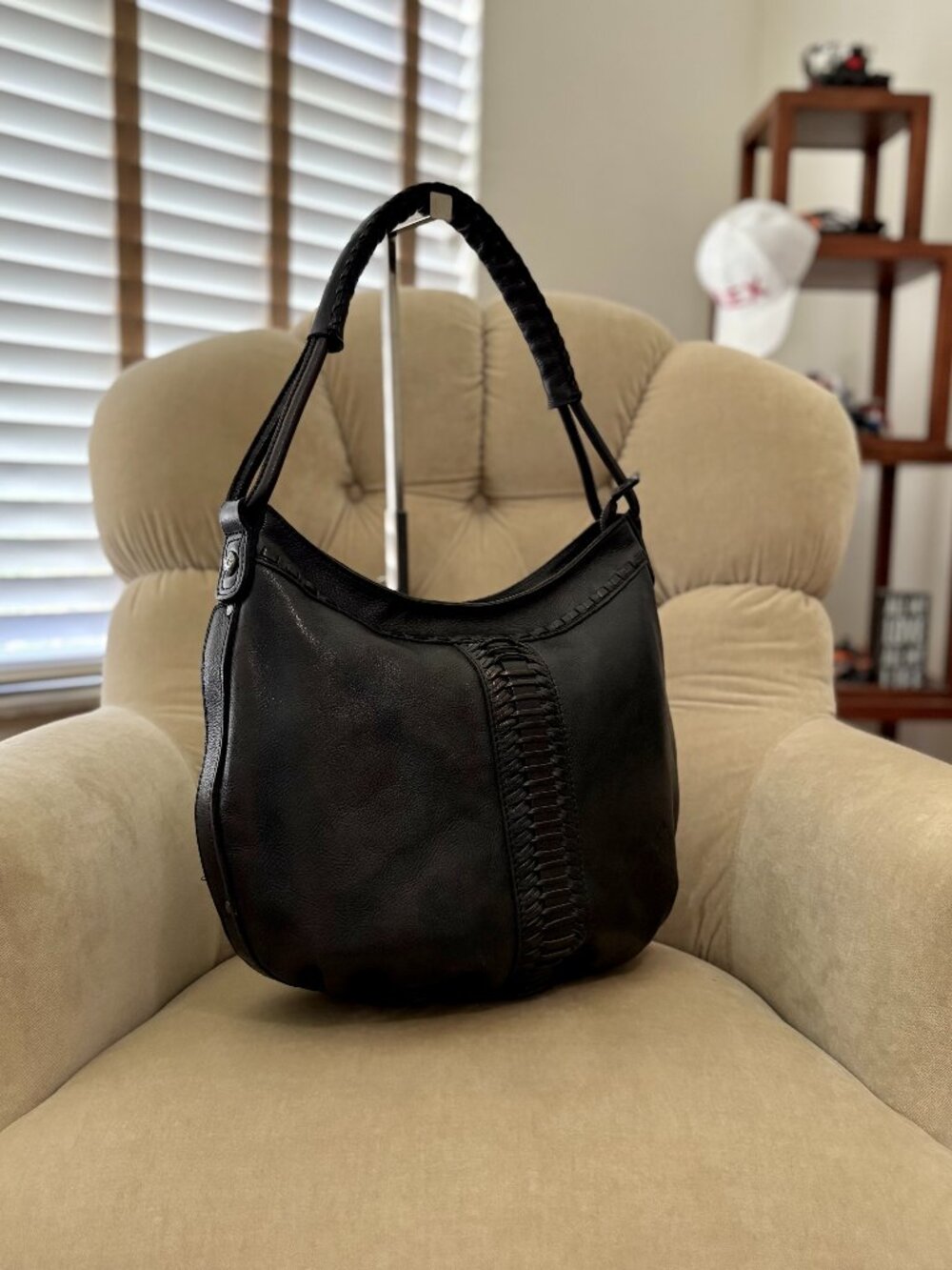 Auth. PATRICIA NASH Iconic Pebbled Leather Whip Stitch Large Hobo Shoulder Bag - Picture 3 of 7